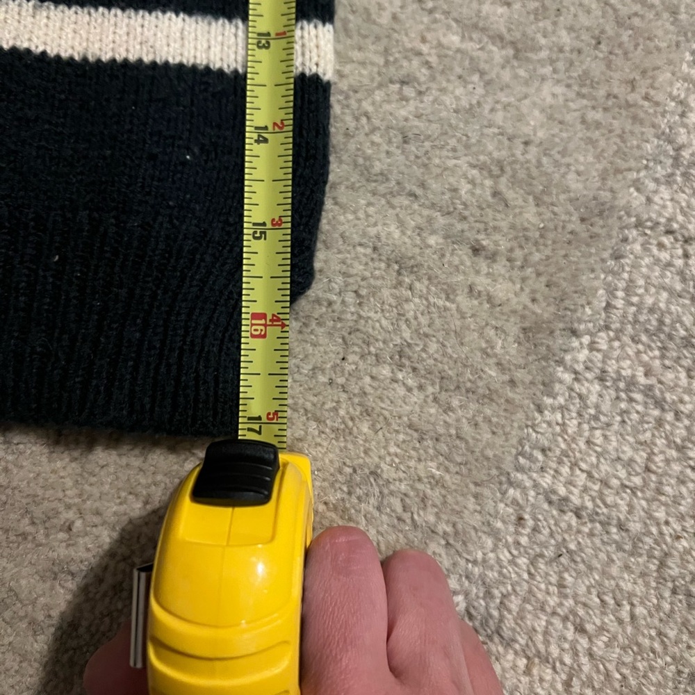 GAP V-Neck Drawstring Sweater - Picture 10 of 10